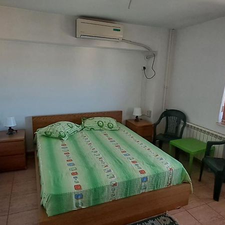Apartament 3 Camere Etaj 6 Strada Rozelor มันกาเลีย ภายนอก รูปภาพ